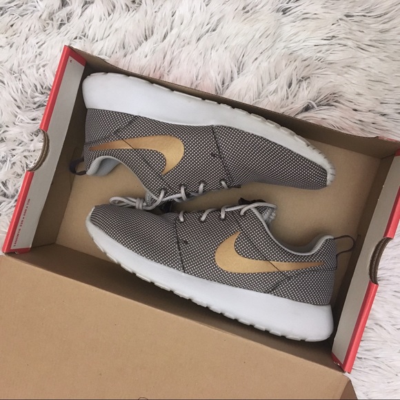 Nike Roshe One - Picture 7 of 8